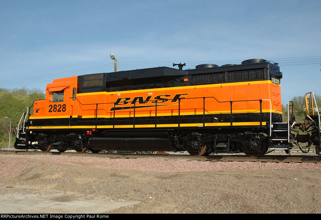 BNSF 2828, Fresh repaint 